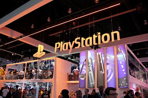 E3 2011פ򿶤֤äơ򤷤4GameråդԽ嵭Ǻ