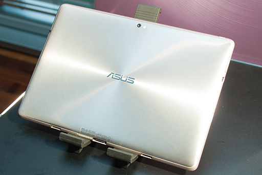画像集#012のサムネイル/ASUS,“Transformer Prime”こと「Eee Pad TF201」を1月21日発売。価格は6万9800円(税込)