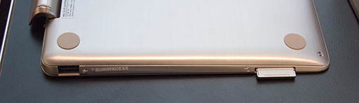 画像集#019のサムネイル/ASUS,“Transformer Prime”こと「Eee Pad TF201」を1月21日発売。価格は6万9800円(税込)