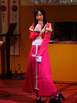 画像集#008のサムネイル/［TGS 2010］「ラグナロクオンライン」コスプレイベントもあったWebMoneyブース最終日レポート