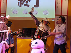 画像集#012のサムネイル/［TGS 2010］「ラグナロクオンライン」コスプレイベントもあったWebMoneyブース最終日レポート
