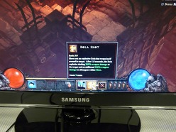 画像集#006のサムネイル/「Diablo III」のキャラクタークラス“Demon Hunter”のインプレッションを掲載。敵同士をチェーンでつなぎ，攻撃を食らわせよう