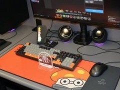 「メイプルストーリー」土産を買うのにもよさそう。メイプル仕様の常設PCカフェを韓国で見学。コミュニティ活性化のため，オフライン施策にも注力