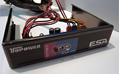 画像集#010のサムネイル/CeBIT 2008から見えてきた,ハイエンド電源ユニットのトレンド