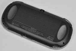 画像ギャラリー No.003のサムネイル画像 / PlayStation Vitaを分解してみた。内部構造にプロセッサなど，気になるところを写真でチェック