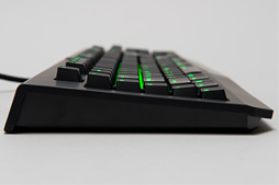 画像集#012のサムネイル/Razer独自の「緑軸」「オレンジ軸」メカニカルキースイッチは買いか？ ゲーマー向けキーボード「BlackWidow」の新モデルをテスト
