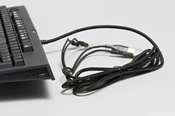 画像集#015のサムネイル/Razer独自の「緑軸」「オレンジ軸」メカニカルキースイッチは買いか？ ゲーマー向けキーボード「BlackWidow」の新モデルをテスト