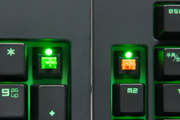 画像集#021のサムネイル/Razer独自の「緑軸」「オレンジ軸」メカニカルキースイッチは買いか？ ゲーマー向けキーボード「BlackWidow」の新モデルをテスト