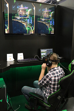 画像集 No.005のサムネイル画像 / ［GDC 2015］仮想現実対応デバイス統一規格を目指す「OSVR」の現状は？ 対応製品とデモの内容を探る