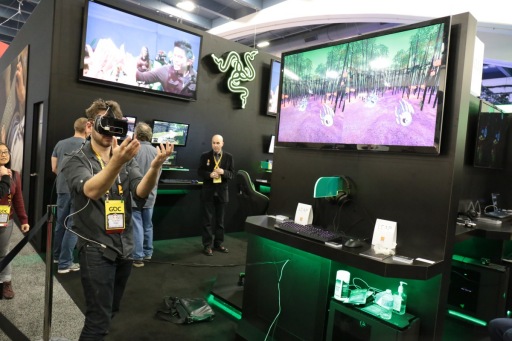 画像集 No.012のサムネイル画像 / ［GDC 2015］仮想現実対応デバイス統一規格を目指す「OSVR」の現状は？ 対応製品とデモの内容を探る