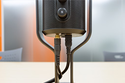 画像集 No.008のサムネイル画像 / 税込約4万円のゲーム実況向けマイク「Razer Seiren Pro」ファーストインプレッション。“無印”との間にある2つの違いをチェックしてみた