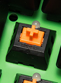 画像集 No.015のサムネイル画像 / Razerに聞くゲーマー向けキーボード新モデル「BlackWidow X」。オリジナルキースイッチは“第2世代”に