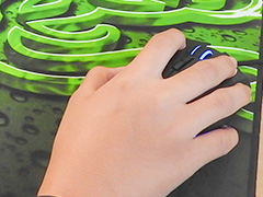 父,小学生の娘に「初めてのゲーマー向けデバイス」を与えてみる