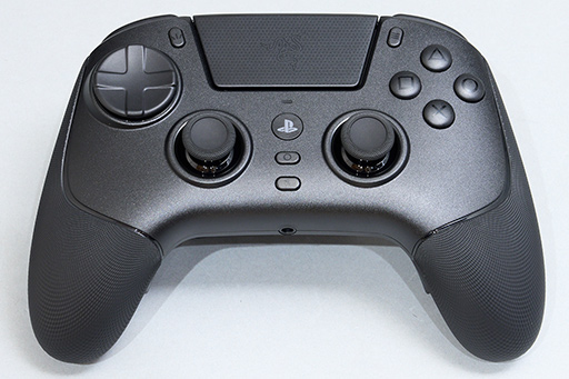 画像ギャラリー No.008のサムネイル画像 / PSレイアウト×eスポーツ前提の尖ったゲームパッド「Raiju V3 Pro」テストレポート。価格は高いが満足できる製品だ