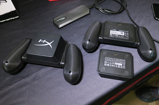 画像集#013のサムネイル/HyperX,Qi充電機能付きのヘッドセットやスマートフォン用グリップをCES 2020で発表。実機を写真でチェックしてみよう