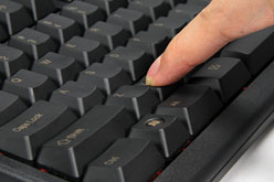 画像集#016のサムネイル/“G-Tune印”のRealforceキーボードを試す。45g統一荷重が気に入れば選択肢に