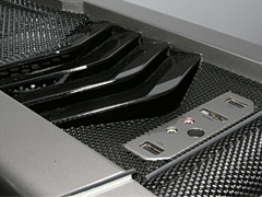 画像集#006のサムネイル/Thermaltake,冷却能力の高さを謳うケースや“冷蔵庫式”CPU冷却装置を公開