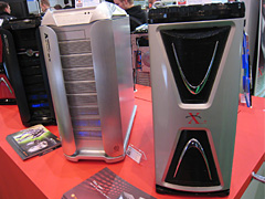画像集#013のサムネイル/Thermaltake,冷却能力の高さを謳うケースや“冷蔵庫式”CPU冷却装置を公開