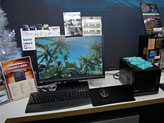 画像集#017のサムネイル/Skulltrailの実機にX48マザー,“初音ミクの中の人”が登場した,「Intel in Akiba」