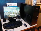 画像集#020のサムネイル/Skulltrailの実機にX48マザー,“初音ミクの中の人”が登場した,「Intel in Akiba」