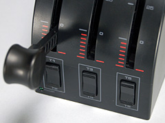 画像集#011のサムネイル/フライトシマー必携か? 「Pro Flight Yoke System」のレビューを掲載
