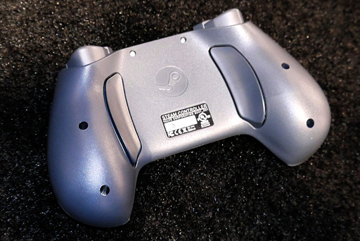 画像集#006のサムネイル/［CES 2014］「Steam Controller」ファーストインプレッション。肝心要の左右トラックパッドは使いやすい？