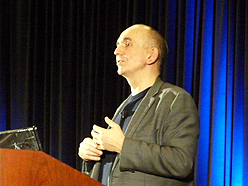 画像集#011のサムネイル/［GDC 2011］あの間違い電話がなければ今でも豆を売っていたかも。業界の重要人物ピーター・モリニュー氏が「ポピュラス」を生み出せた秘訣（または幸運）とは？