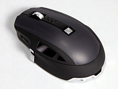 画像集#009のサムネイル/「SideWinder X8」ファーストインプレッション。重さをどう判断するかがカギに?