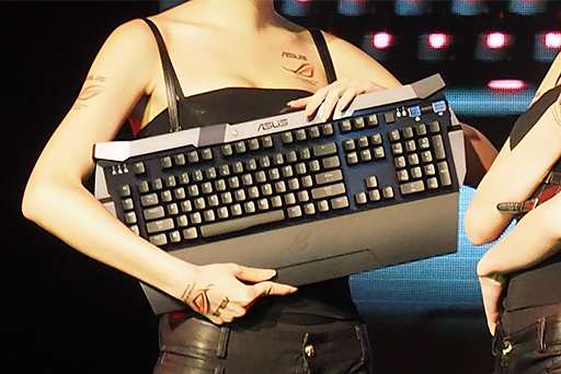 #015Υͥ/COMPUTEX1åȻͤΥǥ奢R9 290Xɤ27G-SYNCбվǥץ쥤ܡR.O.G.Υޡʾʸԡ
