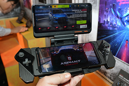 画像集 No.020のサムネイル画像 / ASUS,ゲーム特化スマートフォン新製品「ROG Phone II」を発表。6.59インチ有機ELパネルとSnapdragon 855 Plusを採用する