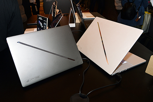 画像集 No.007のサムネイル画像 / ウルトラワイドの有機ELディスプレイやNUCにも注目。ノートPC以外にも気になるASUSの新製品をまとめてチェック