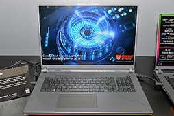 画像集 No.015のサムネイル画像 / ウルトラワイドの有機ELディスプレイやNUCにも注目。ノートPC以外にも気になるASUSの新製品をまとめてチェック