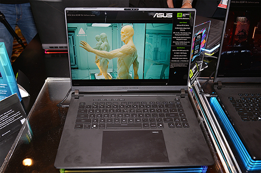 画像集 No.004のサムネイル画像 / GeForce RTX 50搭載のゲーマー向けPCとグラフィックスカードをASUSが公開。国内イベントでも披露の予定あり