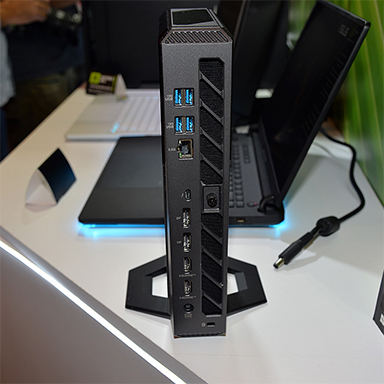 画像集 No.012のサムネイル画像 / GeForce RTX 50搭載のゲーマー向けPCとグラフィックスカードをASUSが公開。国内イベントでも披露の予定あり