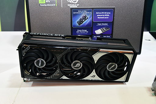 画像集 No.018のサムネイル画像 / GeForce RTX 50搭載のゲーマー向けPCとグラフィックスカードをASUSが公開。国内イベントでも披露の予定あり