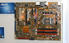 画像集#003のサムネイル/「P57」「H57/H55」チップセットのスペックが垣間見える,CeBIT 2009のIntelブース