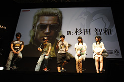 画像集#004のサムネイル/［TGS 2011］「メタルギア」キャスト陣と須田剛一さんがゲストとして登場したKONAMIブースの超豪華ラストステージ「Kojima Productions SPECIAL STAGE」をレポート