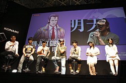 画像集#017のサムネイル/［TGS 2011］「メタルギア」キャスト陣と須田剛一さんがゲストとして登場したKONAMIブースの超豪華ラストステージ「Kojima Productions SPECIAL STAGE」をレポート