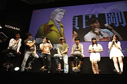 画像集#022のサムネイル/［TGS 2011］「メタルギア」キャスト陣と須田剛一さんがゲストとして登場したKONAMIブースの超豪華ラストステージ「Kojima Productions SPECIAL STAGE」をレポート