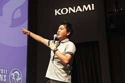 画像集#023のサムネイル/［TGS 2011］「メタルギア」キャスト陣と須田剛一さんがゲストとして登場したKONAMIブースの超豪華ラストステージ「Kojima Productions SPECIAL STAGE」をレポート