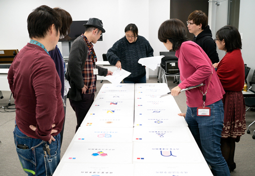 画像集 No.003のサムネイル画像 / 「逆転裁判」のキャリーケースが登場。予約受付中