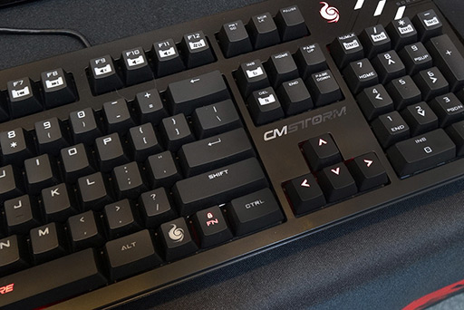 画像集#006のサムネイル/［COMPUTEX］Cooler Master，「USB接続で全キー同時押し対応」のゲーマー向けメカニカルキーボードを公開