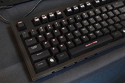 画像集#010のサムネイル/［COMPUTEX］Cooler Master，「USB接続で全キー同時押し対応」のゲーマー向けメカニカルキーボードを公開