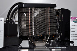 画像集#031のサムネイル/［COMPUTEX］Cooler Master，「USB接続で全キー同時押し対応」のゲーマー向けメカニカルキーボードを公開