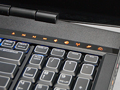 画像集#006のサムネイル/「Alienware M17x」レビュー掲載。GeForce GTX 260M×2でGTX 260並みの性能を発揮