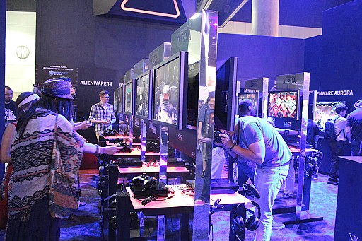 画像集#005のサムネイル/［E3 2014］Alienware，ゲームに特化した小型PC「ALIENWARE Alpha」を発表。発売は2014年末で，日本展開も予定