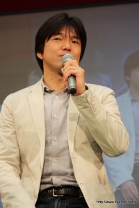 画像集#010のサムネイル/世界最大級のFIFA公式サッカーゲーム大会に元サッカー日本代表の名波 浩さんがゲスト出演。「FIFA インタラクティブワールドカップ 2010 日本大会」をレポート
