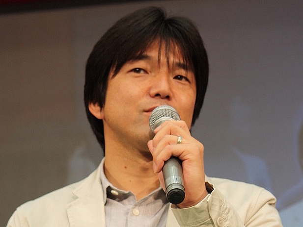 世界最大級のFIFA公式サッカーゲーム大会に元サッカー日本代表の名波 浩さんがゲスト出演。「FIFA インタラクティブワールドカップ 2010 日本大会」をレポート