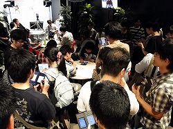 画像集#008のサムネイル/［TGS 2009］“自分の彼女”の似顔絵をミノ☆タロー氏に書いてもらえる抽選イベントも。「ラブプラス」の「デキシーズ 幕張出張所」レポート