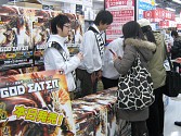 画像集#008のサムネイル/体験版が150万以上ダウンロードされた期待作，ついに「GOD EATER」が本日発売！　未知のアラガミのシルエット画像も公開。秋葉原では発売記念イベントも